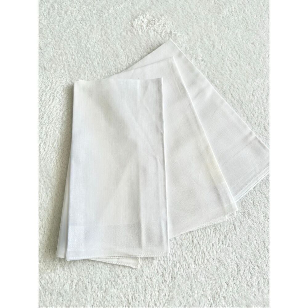 Used white cloth table napkins set of 3